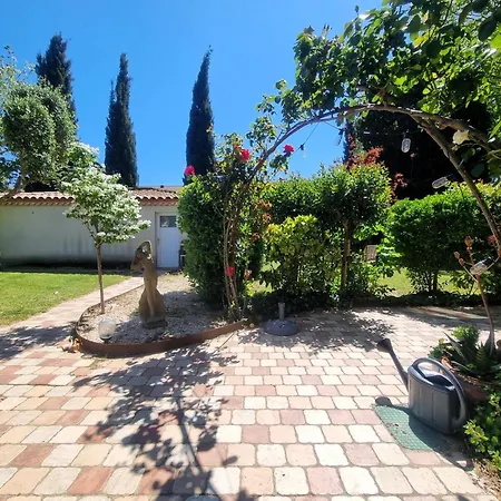 Les Chataignes Ferienhaus *